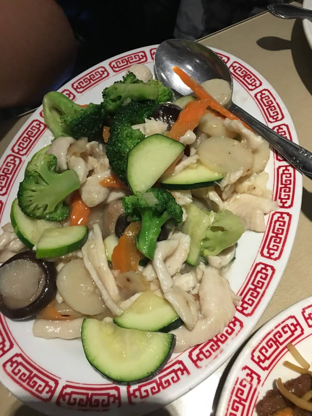 Mandarin King | restaurant | 1223 N Pacific Coast Hwy, Laguna Beach, CA 92651, USA | 9494948992 OR +1 949-494-8992