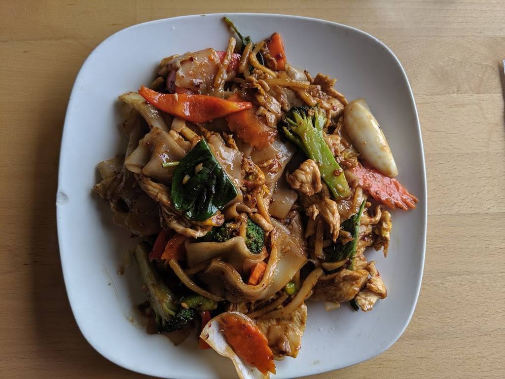 Thai Recipe Restaurant | restaurant | 2609 S McClellan St, Seattle, WA 98144, USA | 2067236165 OR +1 206-723-6165
