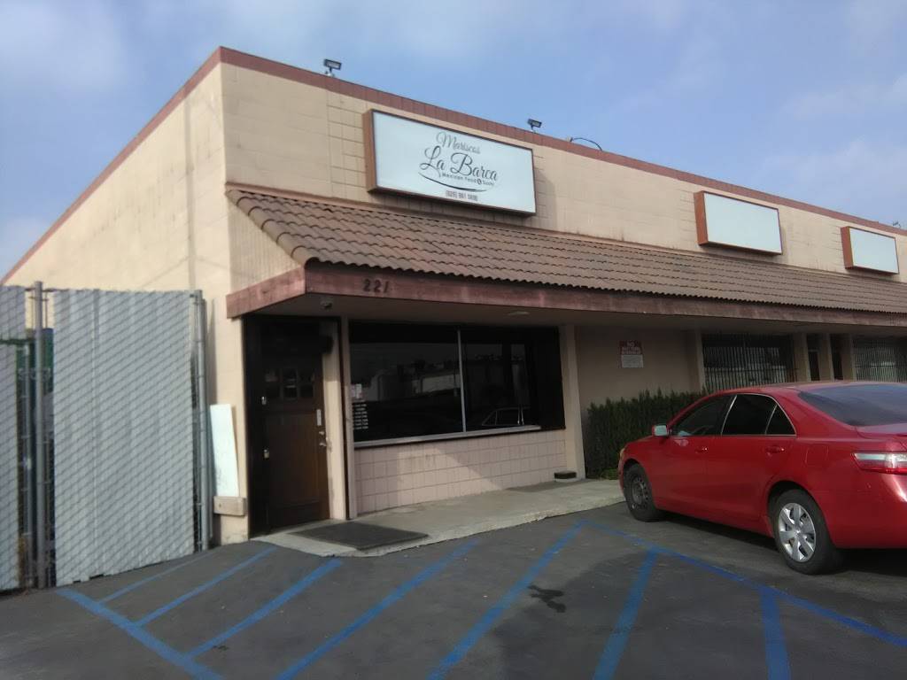 Mariscos La Barca | restaurant | 221 N California Ave, City of Industry, CA 91744, USA | 6269615600 OR +1 626-961-5600
