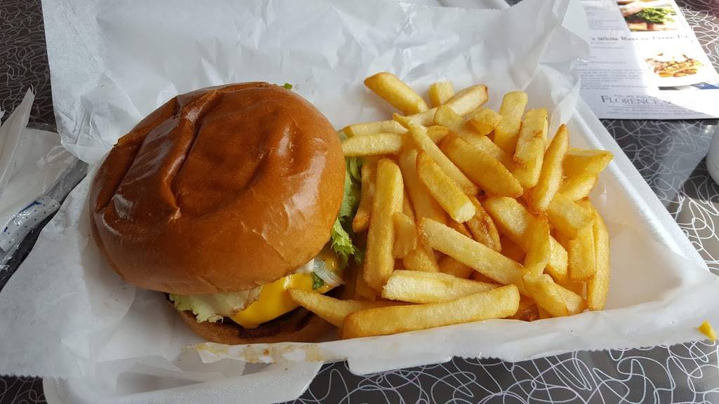 Boxcar Barnetts | restaurant | 104 E Thomas St, Lake City, SC 29560, USA | 8433747888 OR +1 843-374-7888