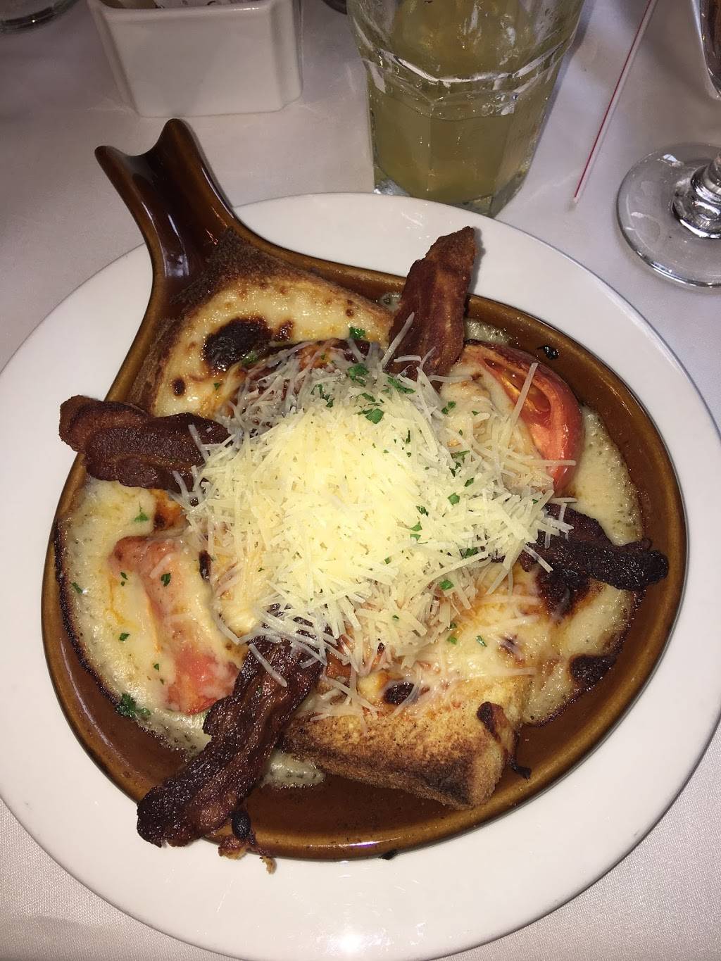 Brown Hotel Lobby Bar | restaurant | 335 W Broadway, Louisville, KY 40202, USA | 5025831234 OR +1 502-583-1234