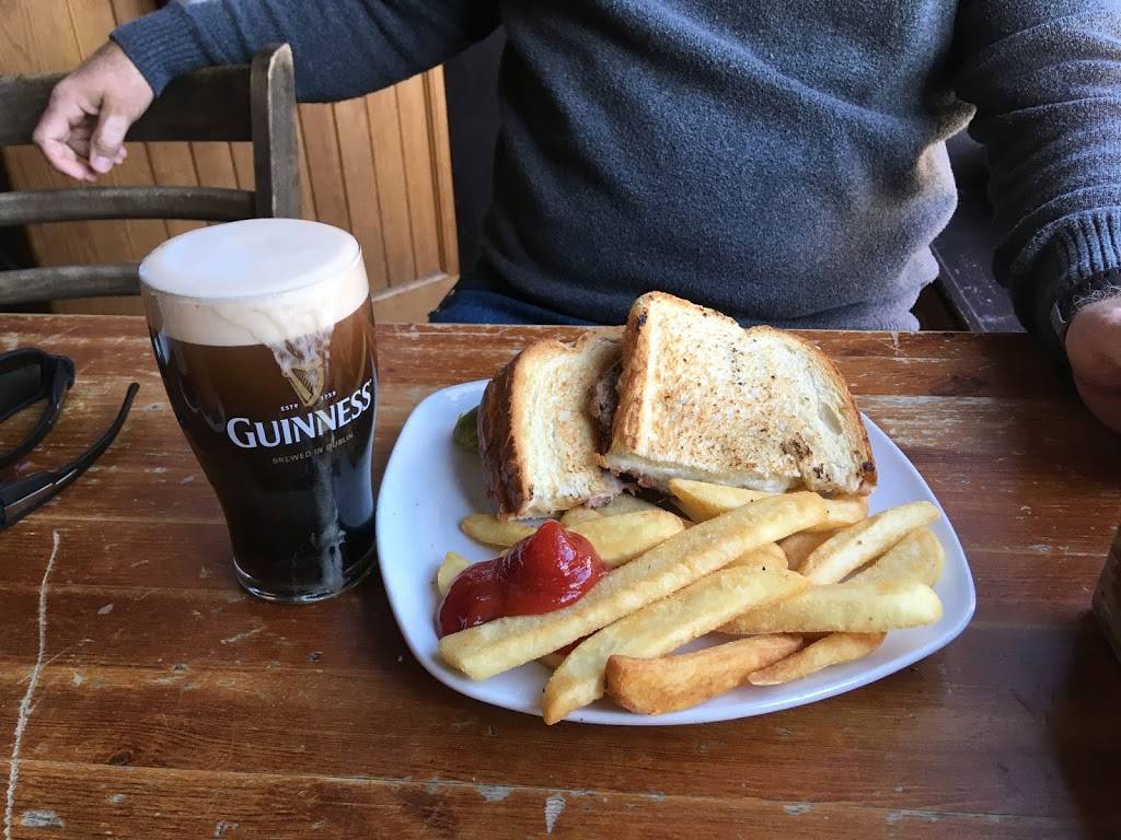 Molly Malones Irish Pub & Restaurant | restaurant | 112 E 4th St, Covington, KY 41011, USA | 8594916659 OR +1 859-491-6659