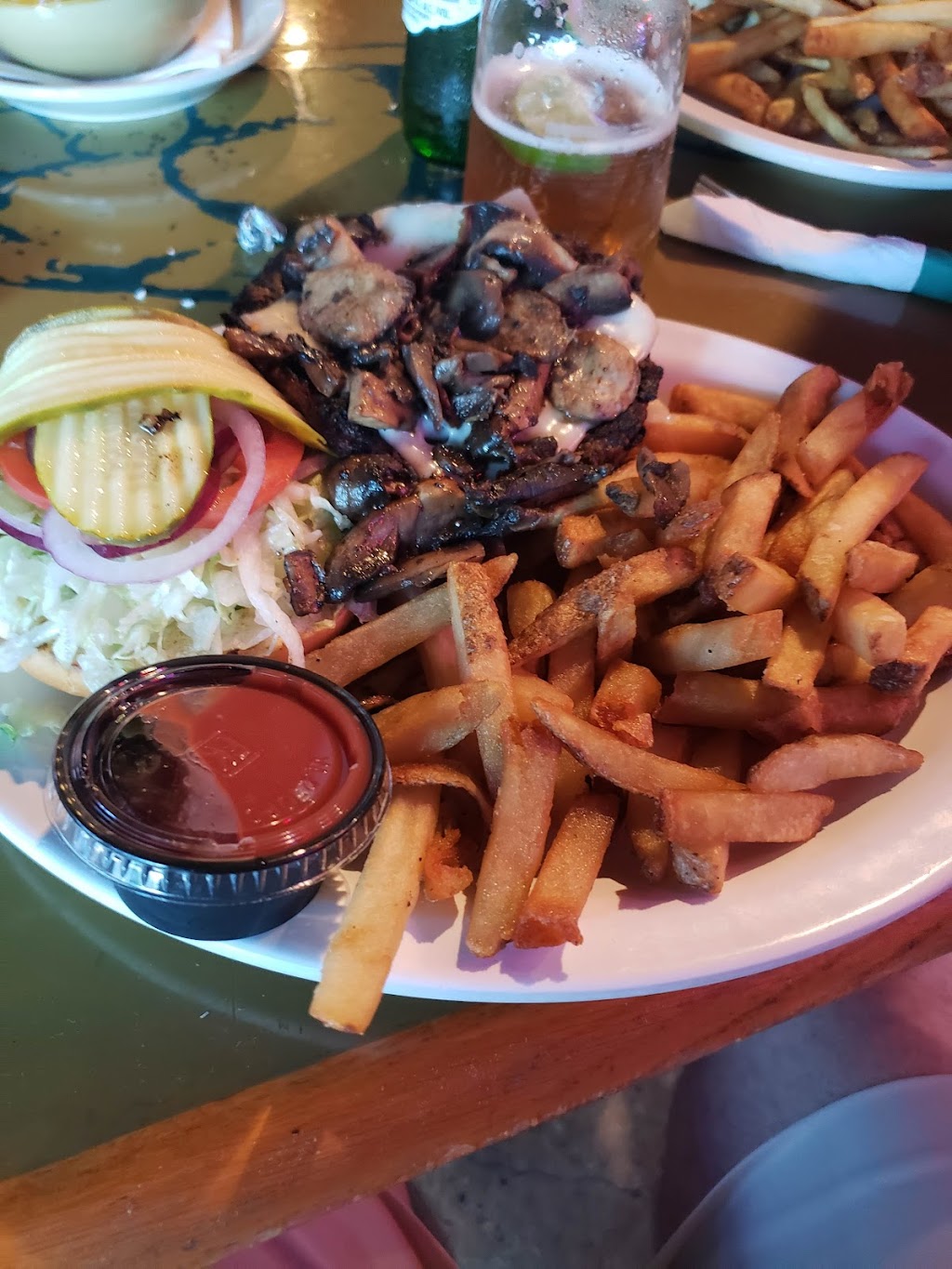 The Blue Turtle Tavern | restaurant | 29352 Lorain Rd, North Olmsted, OH 44070, USA | 4403607700 OR +1 440-360-7700