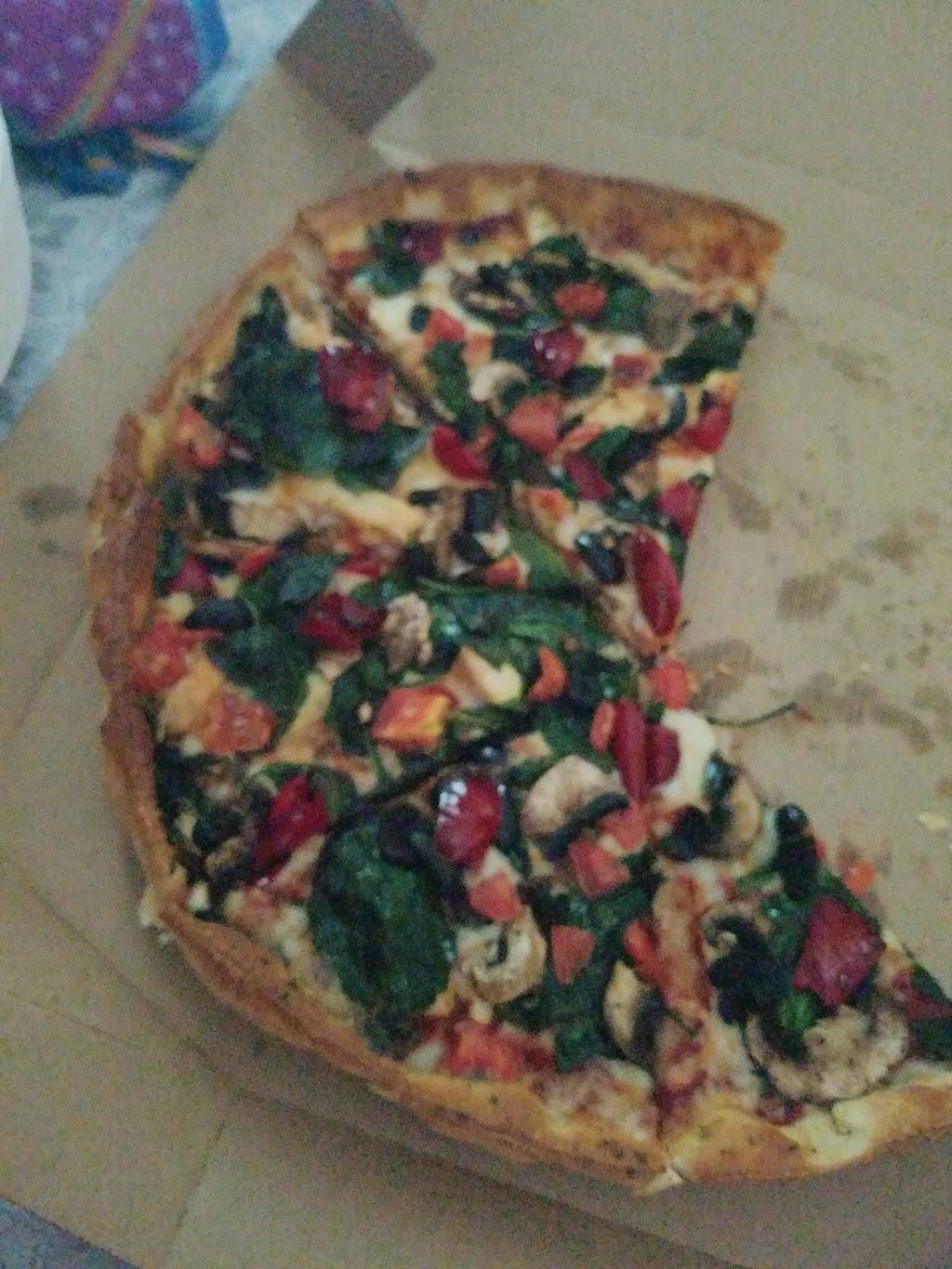 Pizza Hut | meal takeaway | 1808 University Ave, Green Bay, WI 54302, USA | 9204328844 OR +1 920-432-8844