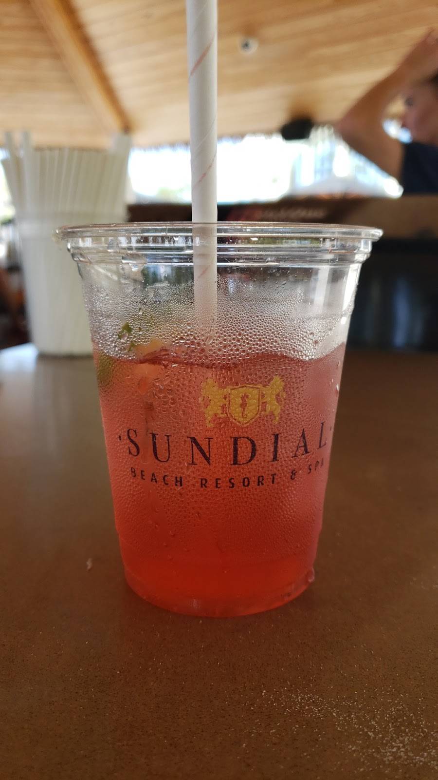 Turtle’s Pool & Beach Bar | restaurant | 1451 Middle Gulf Dr #4, Sanibel, FL 33957, USA | 2394724151 OR +1 239-472-4151