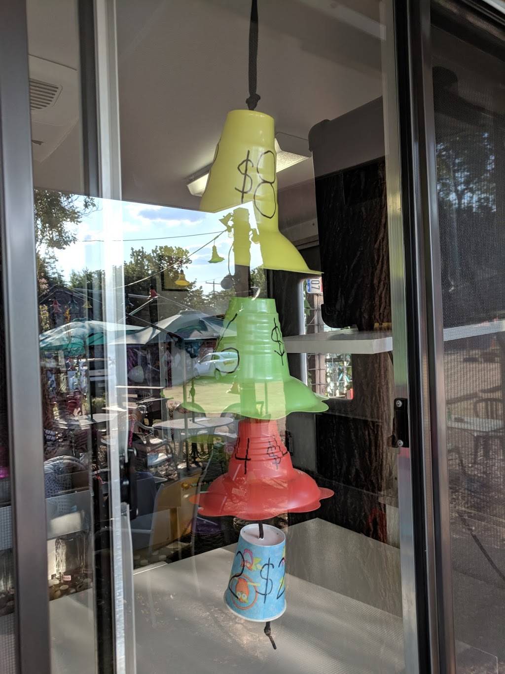 Snobowla | restaurant | 5801 Burnet Rd, Austin, TX 78756, USA | 8012300306 OR +1 801-230-0306