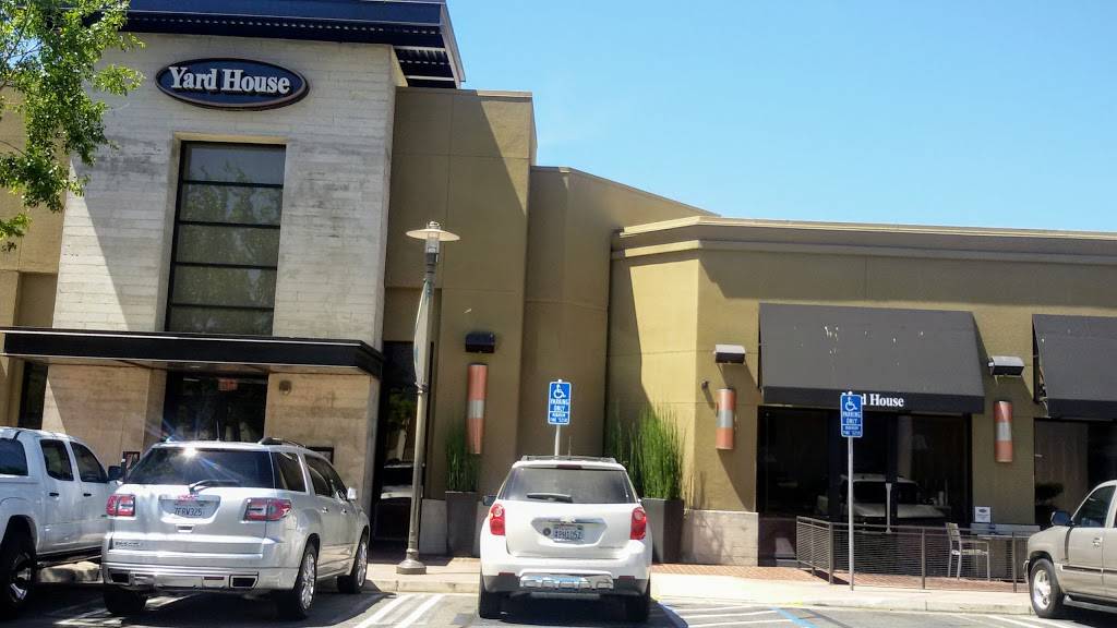 Yard House | restaurant | 90 El Camino, Fresno, CA 93720, USA | 5592612165 OR +1 559-261-2165