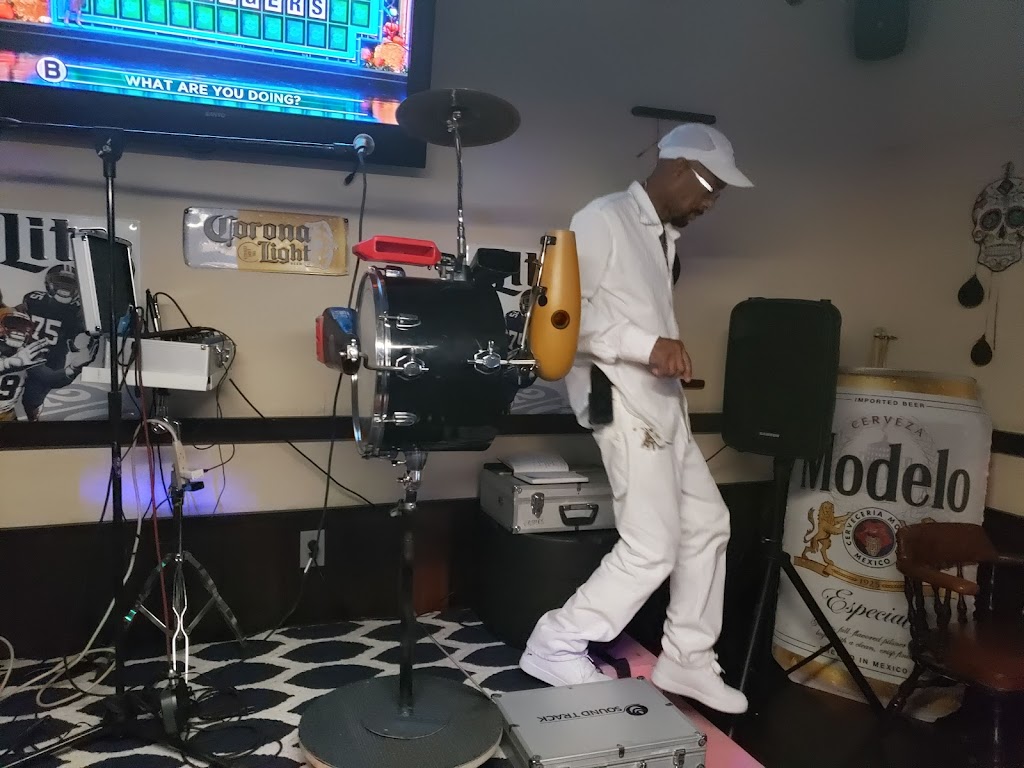 La Gata Cafeteria | restaurant | 4329 SW 75th Ave, Miami, FL 33155, USA | 3052664520 OR +1 305-266-4520