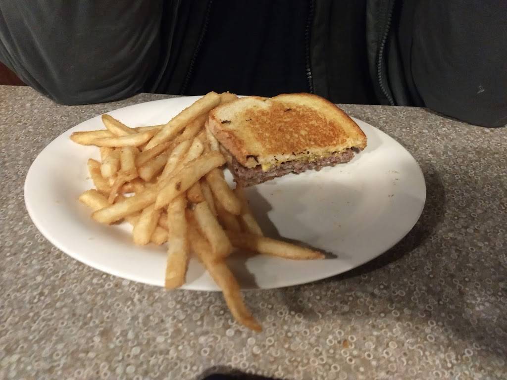 George Senates Coney Island | restaurant | 25900 Pontiac Trail, South Lyon, MI 48178, USA | 2484469300 OR +1 248-446-9300