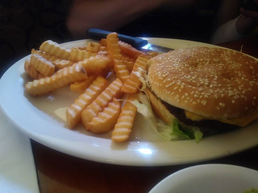 La Amistad Restaurant | restaurant | 1914 W Montrose Ave, Chicago, IL 60613, USA | 7738785800 OR +1 773-878-5800