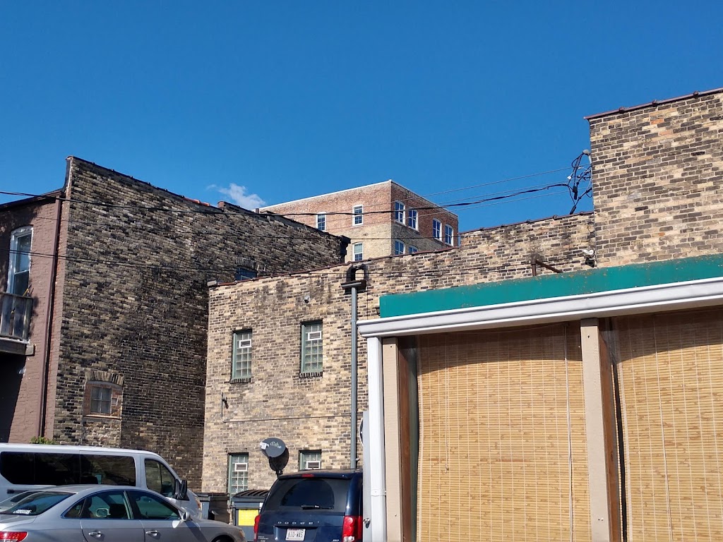 Boo Boos Sandwich Shop | restaurant | 405 S 2nd St, Milwaukee, WI 53204, USA | 4148851532 OR +1 414-885-1532