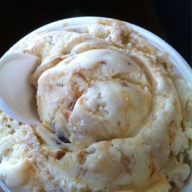 Mudd Valley Cafe & Creamery | restaurant | 2641 OH-39, Sugarcreek, OH 44681, USA | 3308522888 OR +1 330-852-2888