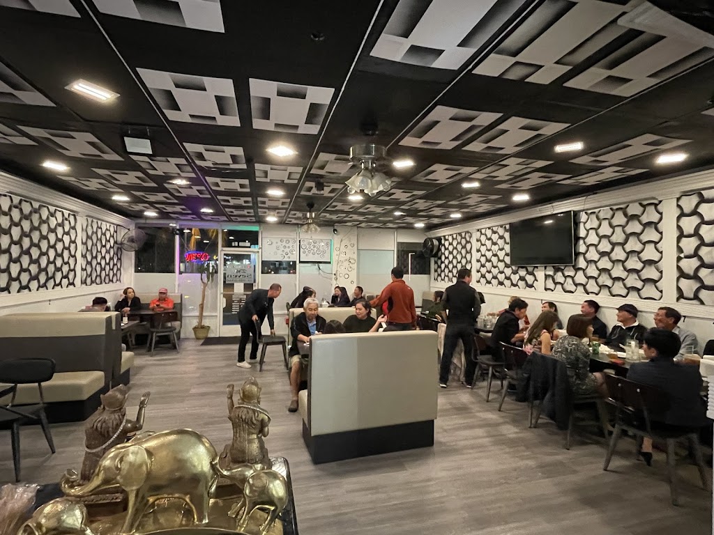 Chao Trang Hang Xanh | restaurant | 12505 Beach Blvd, Stanton, CA 90680, USA | 6577229611 OR +1 657-722-9611