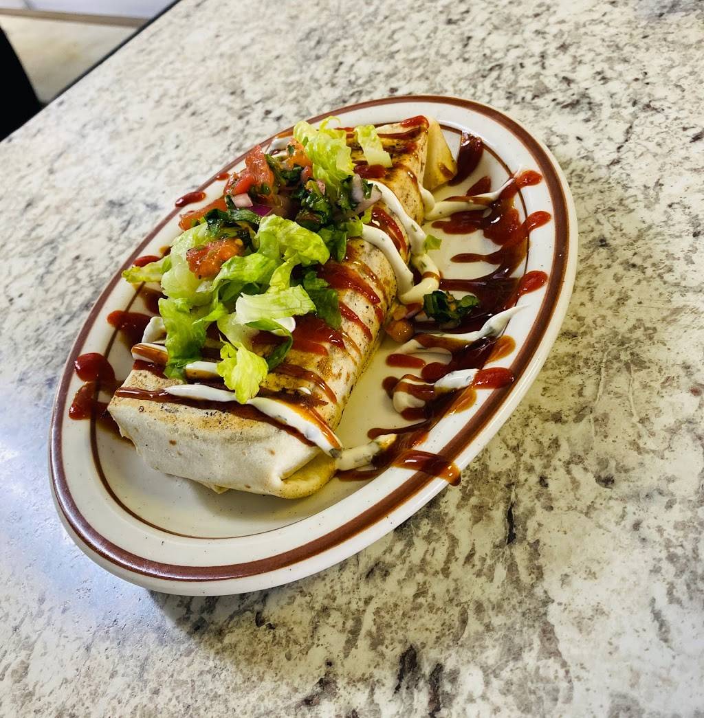 Smoke On the Water BBQ & Catering | restaurant | 3954 24th Ave, Port Huron, MI 48060, USA | 8109908342 OR +1 810-990-8342