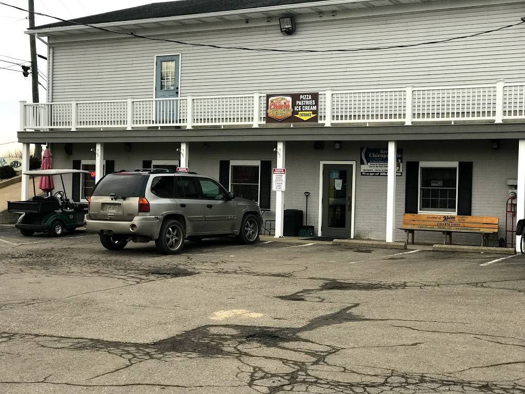 Charm Sweet Shoppe & Pizzeria | bakery | 4440 Co Rd 70, Charm, OH 44617, USA | 3308937938 OR +1 330-893-7938