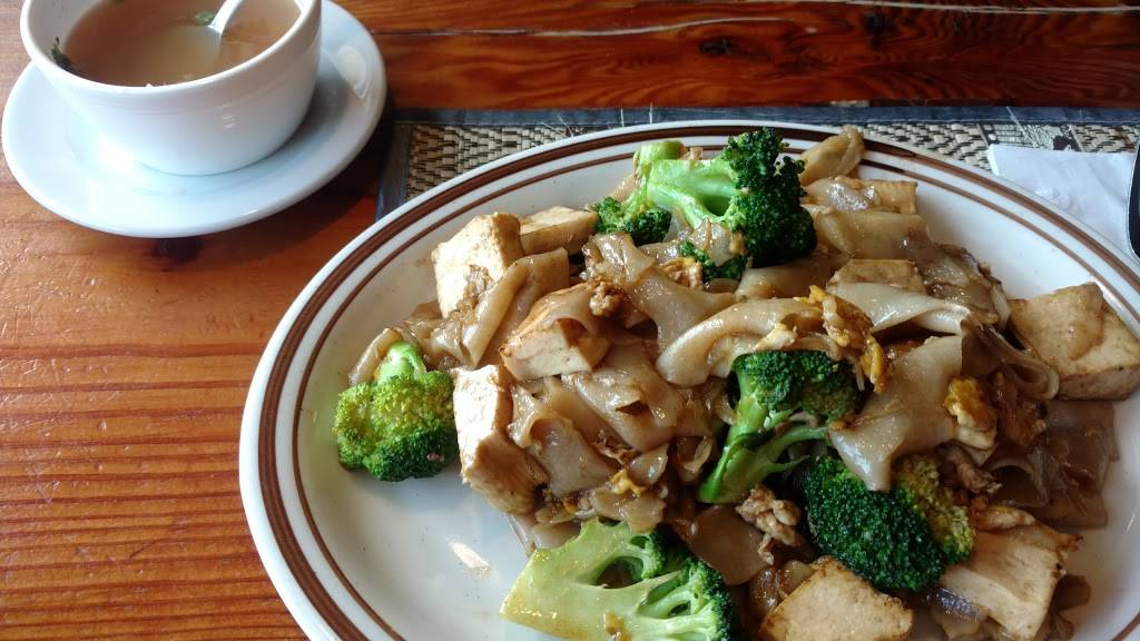 Tom Yum Thai Cuisine | restaurant | 4309 SE Woodstock Blvd # 140, Portland, OR 97206, USA | 5037880990 OR +1 503-788-0990