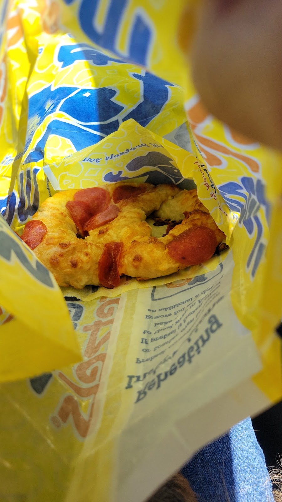 Wetzels Pretzels | restaurant | 3051 Geer Rd, Turlock, CA 95382, USA | 2096720233 OR +1 209-672-0233