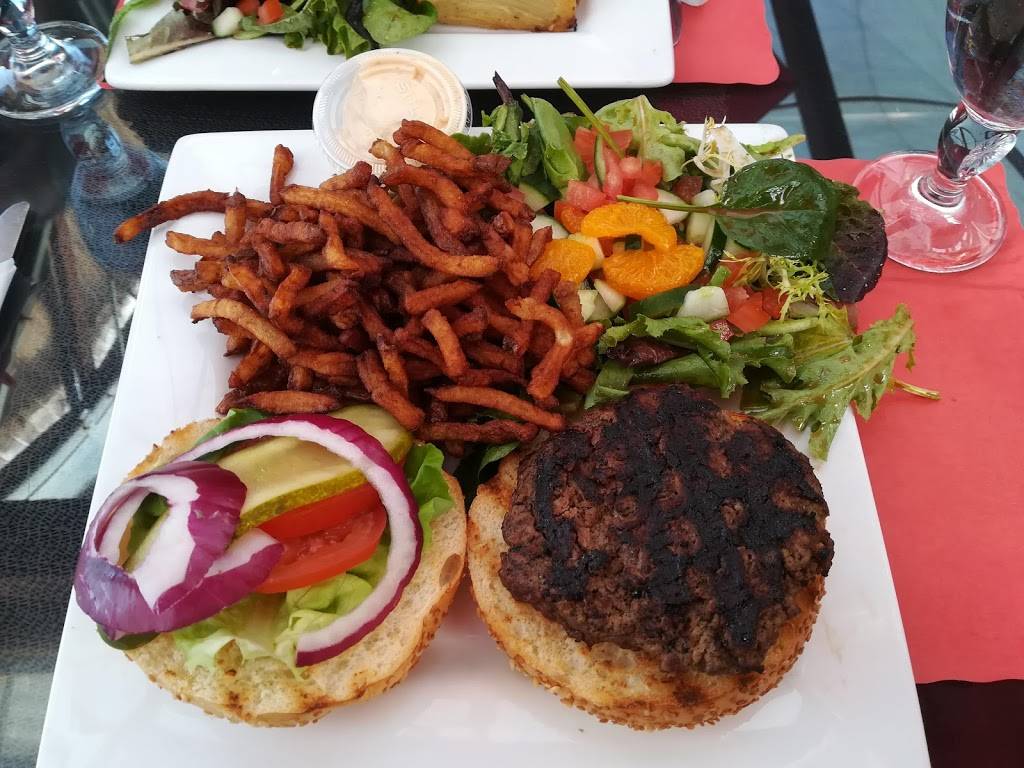 Bistro Galerie des Viandes | restaurant | 1200 Chemin de Saint-Jean, La Prairie, QC J5R 6P2, Canada | 4506191490 OR +1 450-619-1490