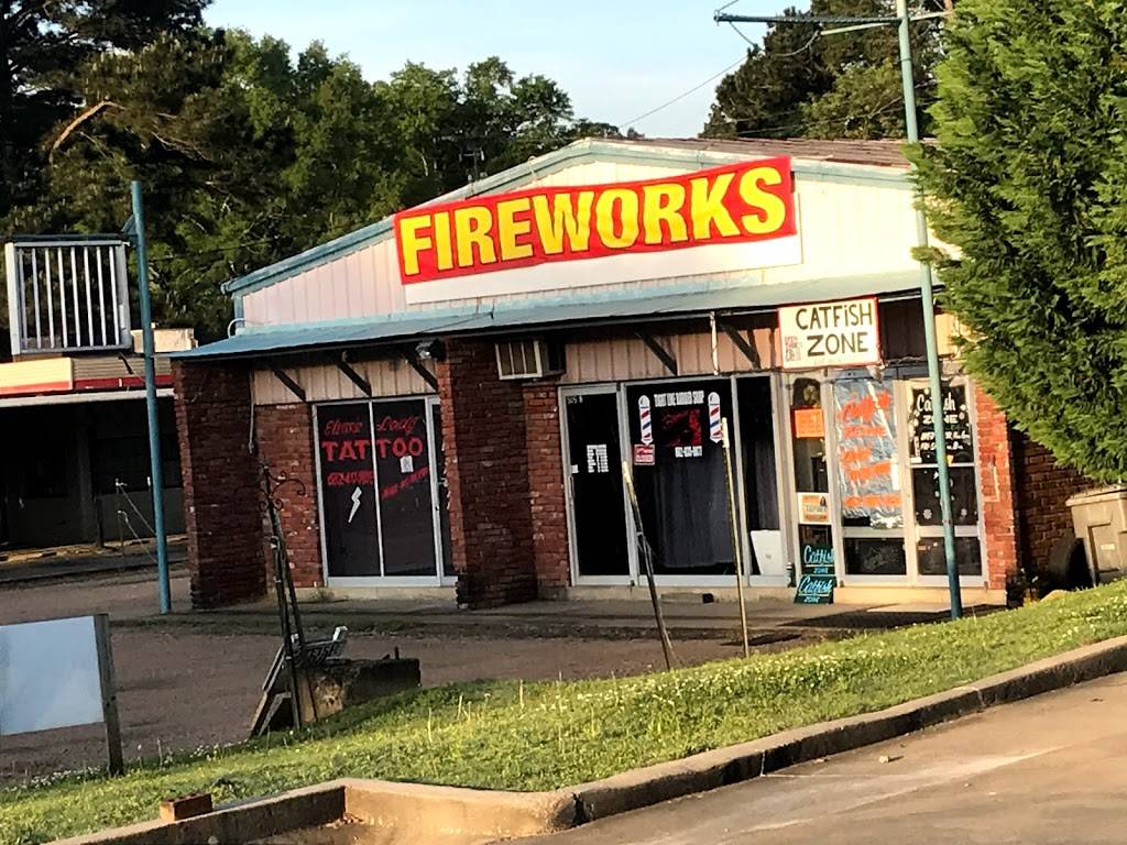 Catfish Zone | restaurant | 505C N Applegate St, Winona, MS 38967, USA | 6625823233 OR +1 662-582-3233