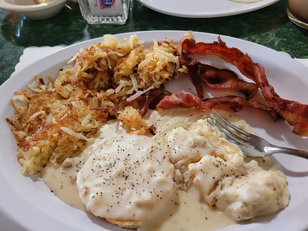 Quinault Internet Cafe | restaurant | 6094 US-101, Amanda Park, WA 98526, USA | 3602880571 OR +1 360-288-0571