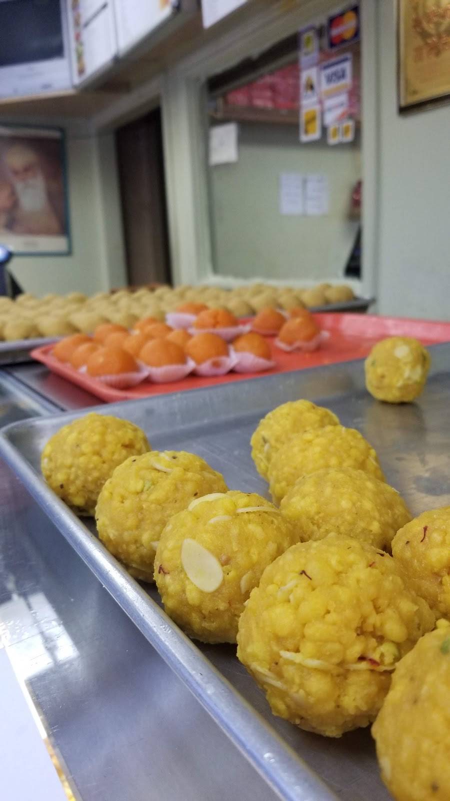 Matheson Sweets & Catering | restaurant | 450 Matheson Blvd E, Mississauga, ON L4Z 1R5, Canada | 9055070041 OR +1 905-507-0041