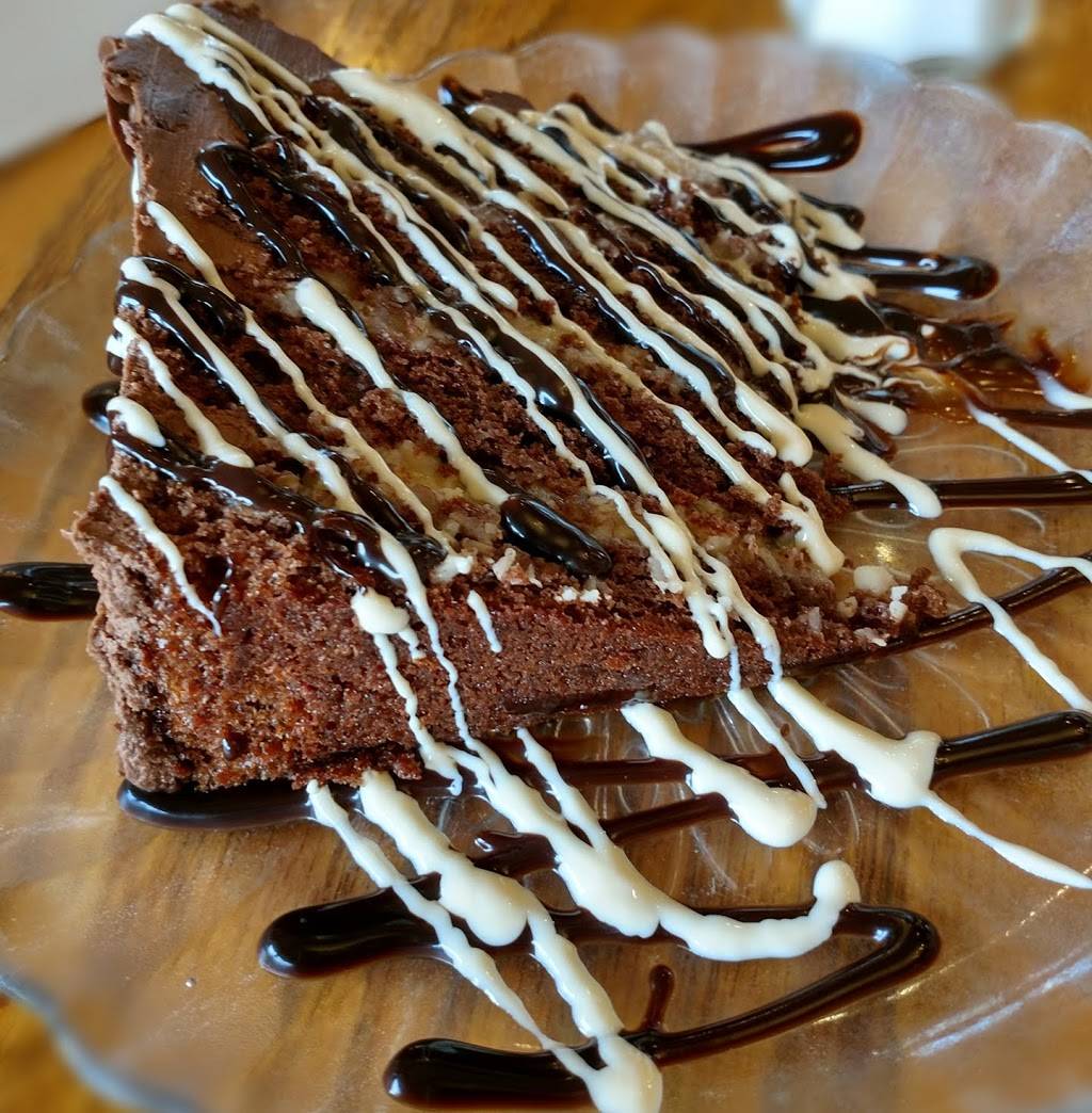 Chalet In The Valley Restaurant | restaurant | 5060 OH-557, Millersburg, OH 44654, USA | 3308932550 OR +1 330-893-2550