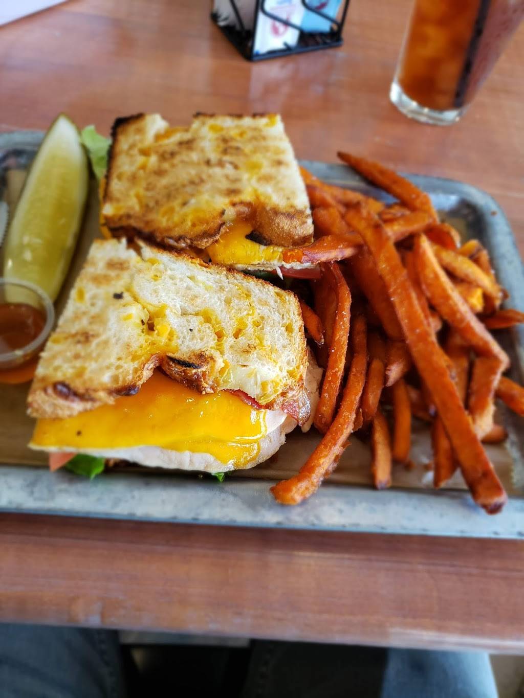 Chris NY Sandwich Co | restaurant | 395 Delaware Ave, Buffalo, NY 14202, USA | 7168546642 OR +1 716-854-6642