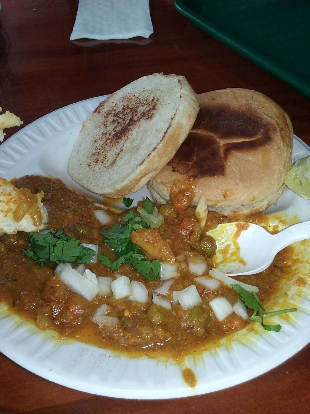 Sukhadias Sweets and Snacks | restaurant | 2559 W Devon Ave, Chicago, IL 60659, USA | 7733385400 OR +1 773-338-5400