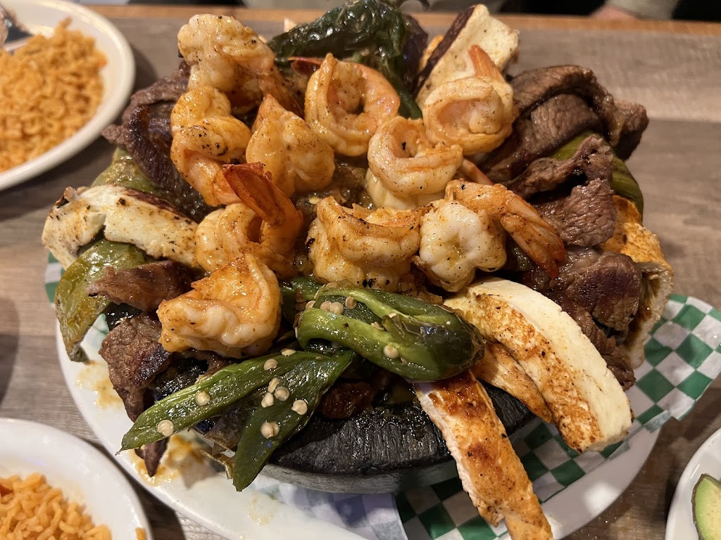 Taco Giro Restaurant Mexican & Seafood | restaurant | 13160 E Colossal Cave Rd, Vail, AZ 85641, USA | 5203674937 OR +1 520-367-4937