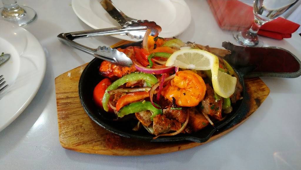 Mias Indian Cuisine | restaurant | 917 Richmond Rd, Ottawa, ON K2A 0G8, Canada | 6136953333 OR +1 613-695-3333