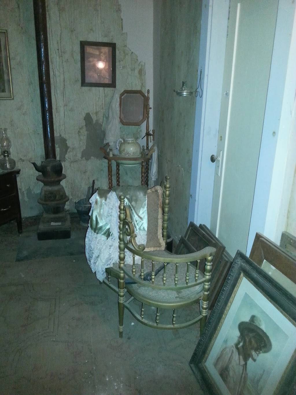 Carls Jr. | restaurant | 18700 S Nogales Hwy, Sahuarita, AZ 85614, USA | 5206485500 OR +1 520-648-5500