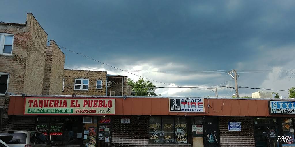 El Pueblo | restaurant | 2212 W Devon Ave, Chicago, IL 60659, USA | 7739731300 OR +1 773-973-1300