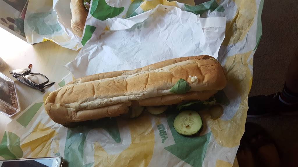 Subway | meal takeaway | 3108 E Gettysburg Ave Suite 102, Fresno, CA 93726, USA | 5592226180 OR +1 559-222-6180