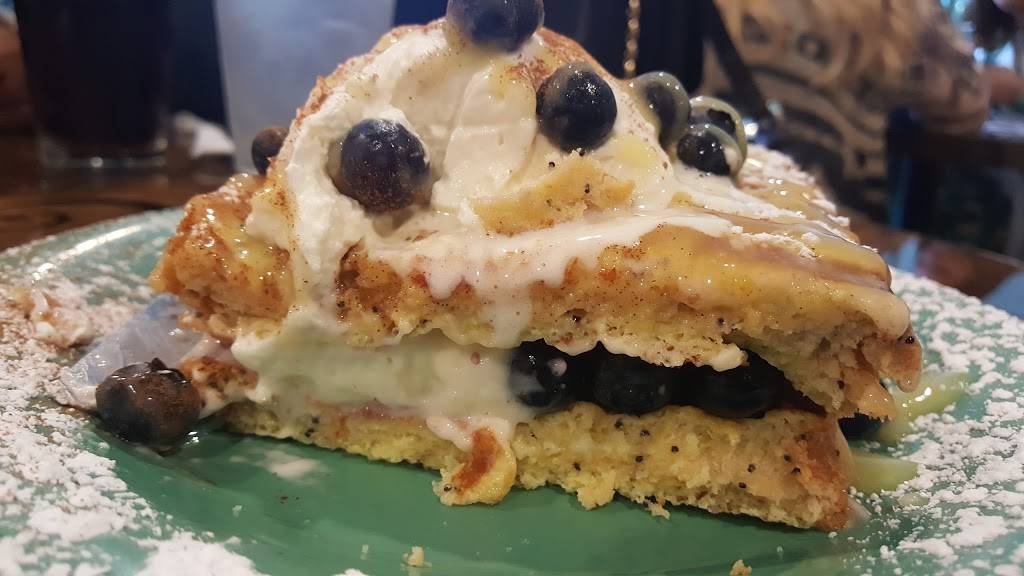 Market Street Cafe & Apothecary | restaurant | 102 E Market St, Lockhart, TX 78644, USA | 5126683065 OR +1 512-668-3065