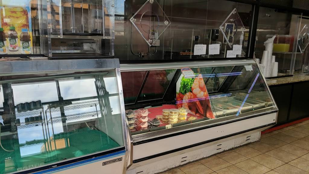 Manhattan Fish & Chicken | restaurant | 20100 Plymouth Rd, Detroit, MI 48228, USA | 3132797500 OR +1 313-279-7500