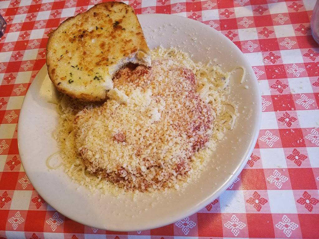 Spaghetti Works | restaurant | 8416 Park Dr, Ralston, NE 68127, USA | 4025921444 OR +1 402-592-1444