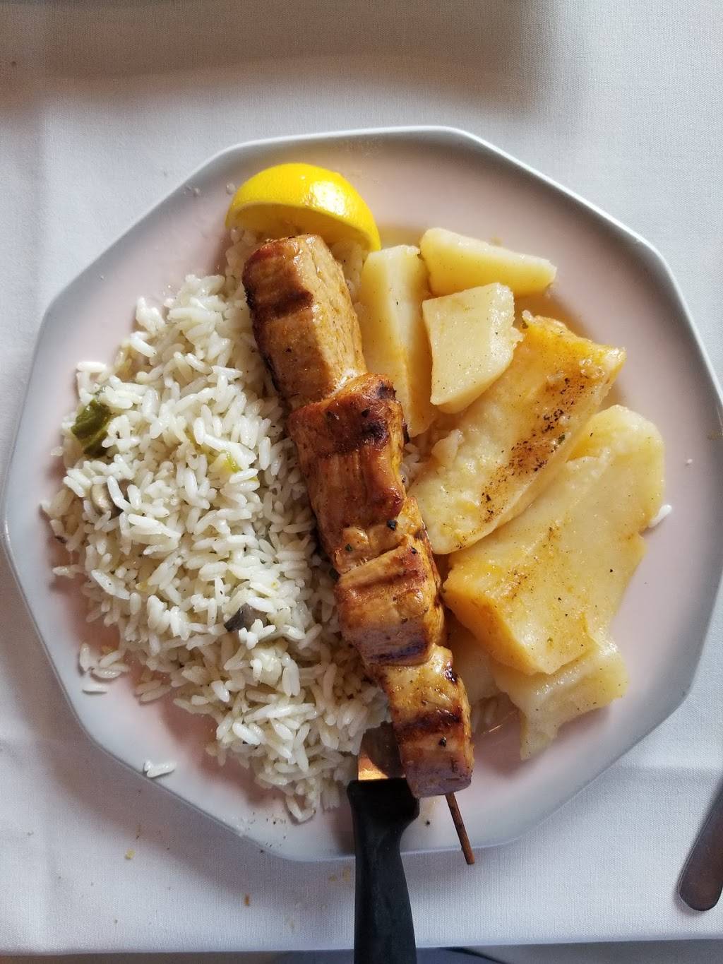 Thanasis Olympus Greek Restaurant | restaurant | 1204 Tecumseh Rd E, Windsor, ON N8W 1B6, Canada | 5199776650 OR +1 519-977-6650