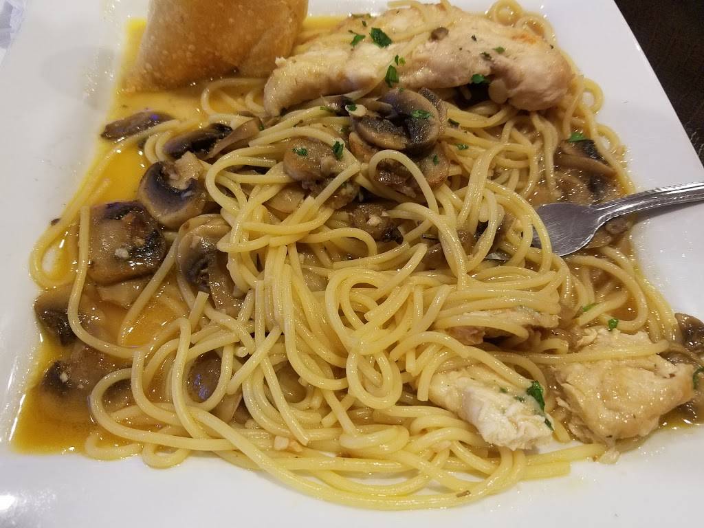 La Casetta Italian Restaurant | restaurant | 109 E Academy St, Robersonville, NC 27871, USA | 2527956699 OR +1 252-795-6699