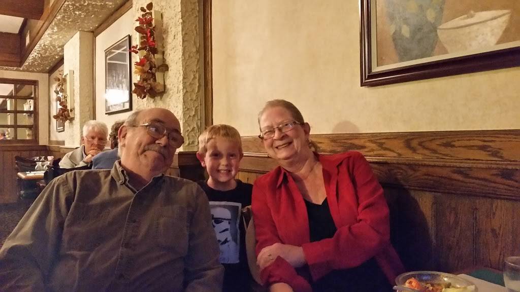 Hi-Way Restaurant | restaurant | 63 Queensway West, Simcoe, ON N3Y 2M2, Canada | 5194260380 OR +1 519-426-0380