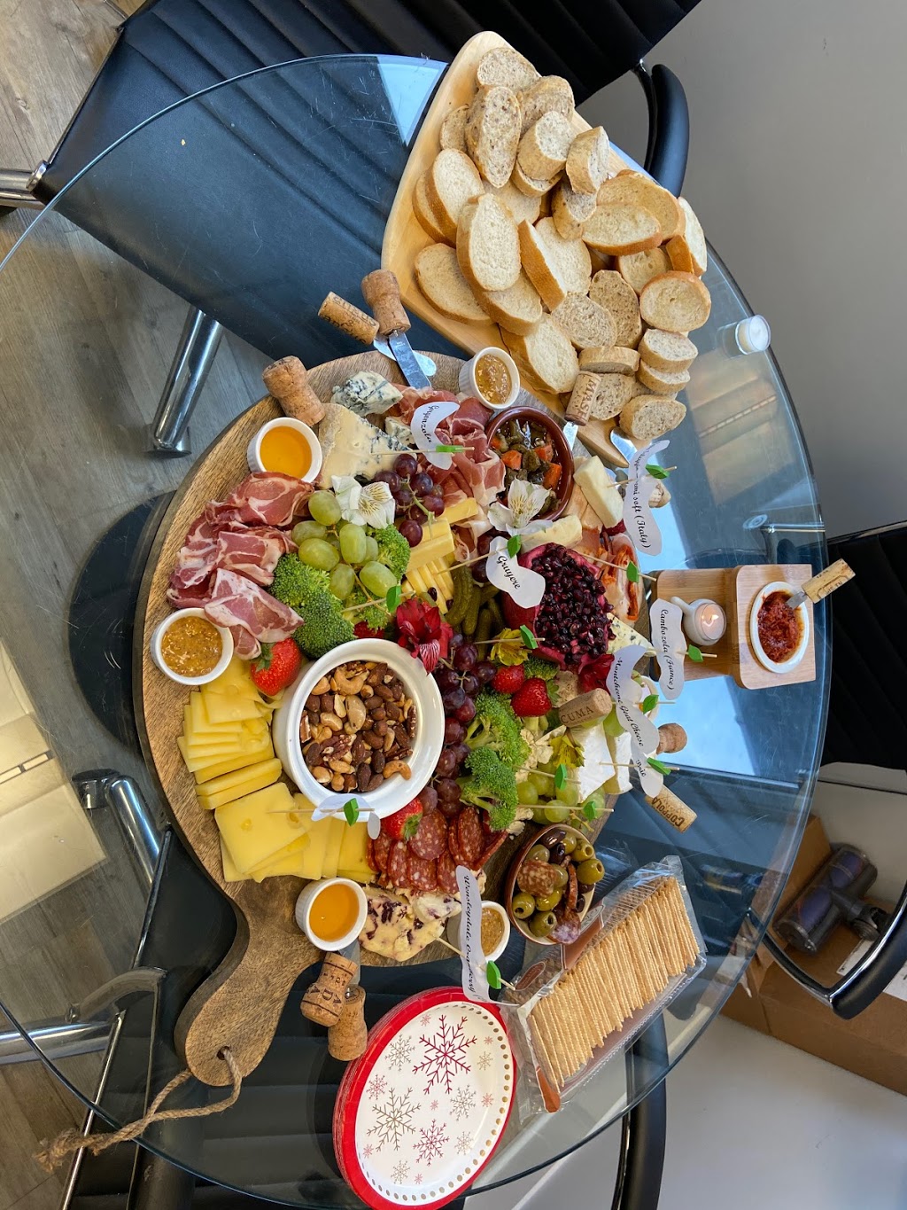 Daniels Charcuterie | restaurant | 15 S Fairview Ave, Park Ridge, IL 60068, USA | 2245856100 OR +1 224-585-6100