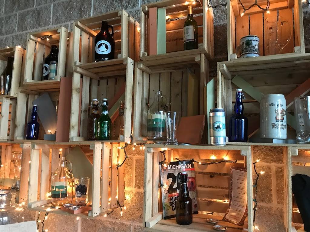 Brew Works of Fremont | restaurant | 5909 S Warner Ave, Fremont, MI 49412, USA | 2313355105 OR +1 231-335-5105