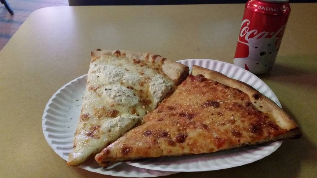 Pizza Garden | restaurant | 17101 Northern Blvd, Flushing, NY 11358, USA | 7184615151 OR +1 718-461-5151