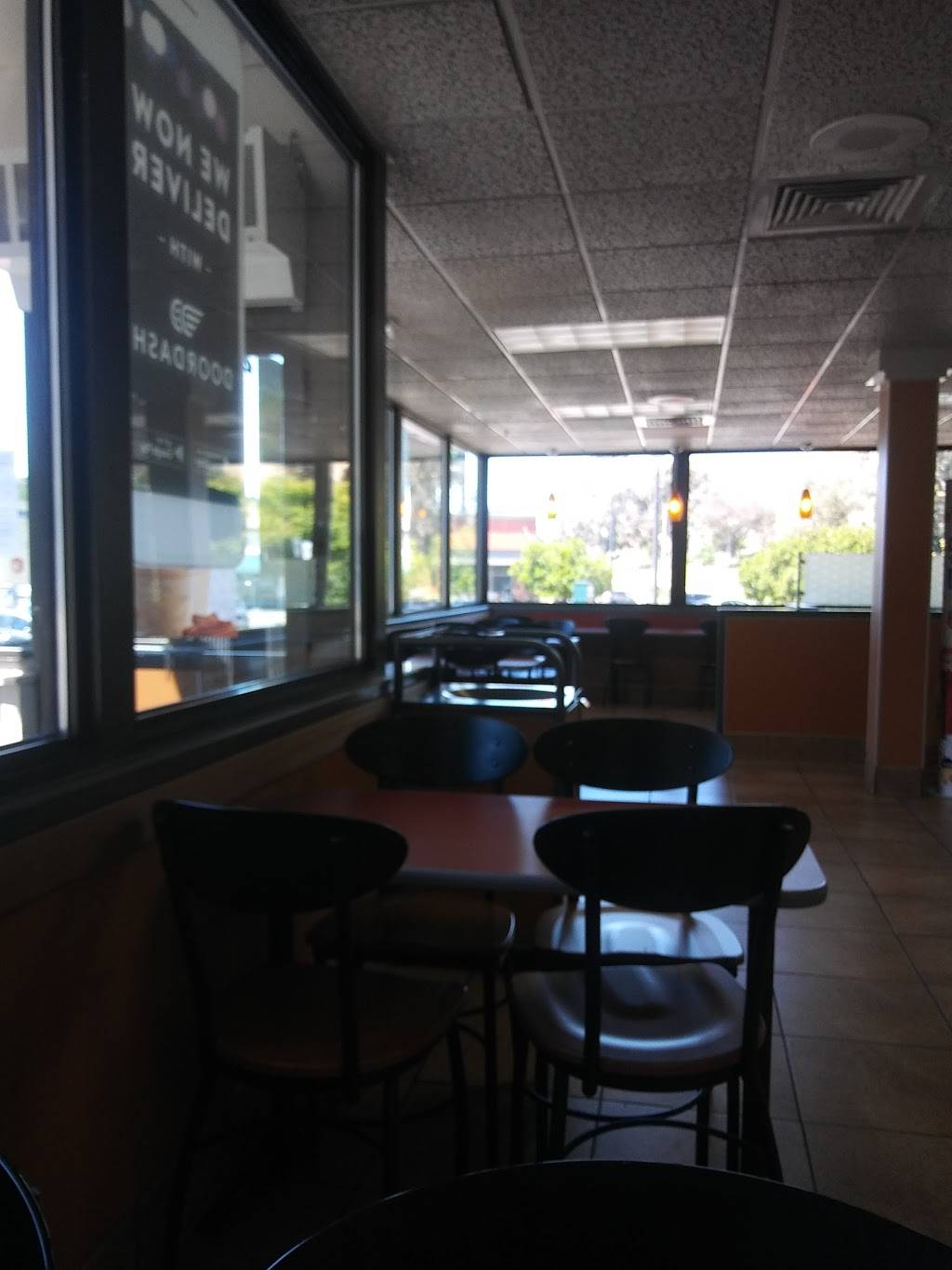 Jack in the Box | restaurant | 2689 Pinole Valley Rd, Pinole, CA 94564, USA | 5107582346 OR +1 510-758-2346