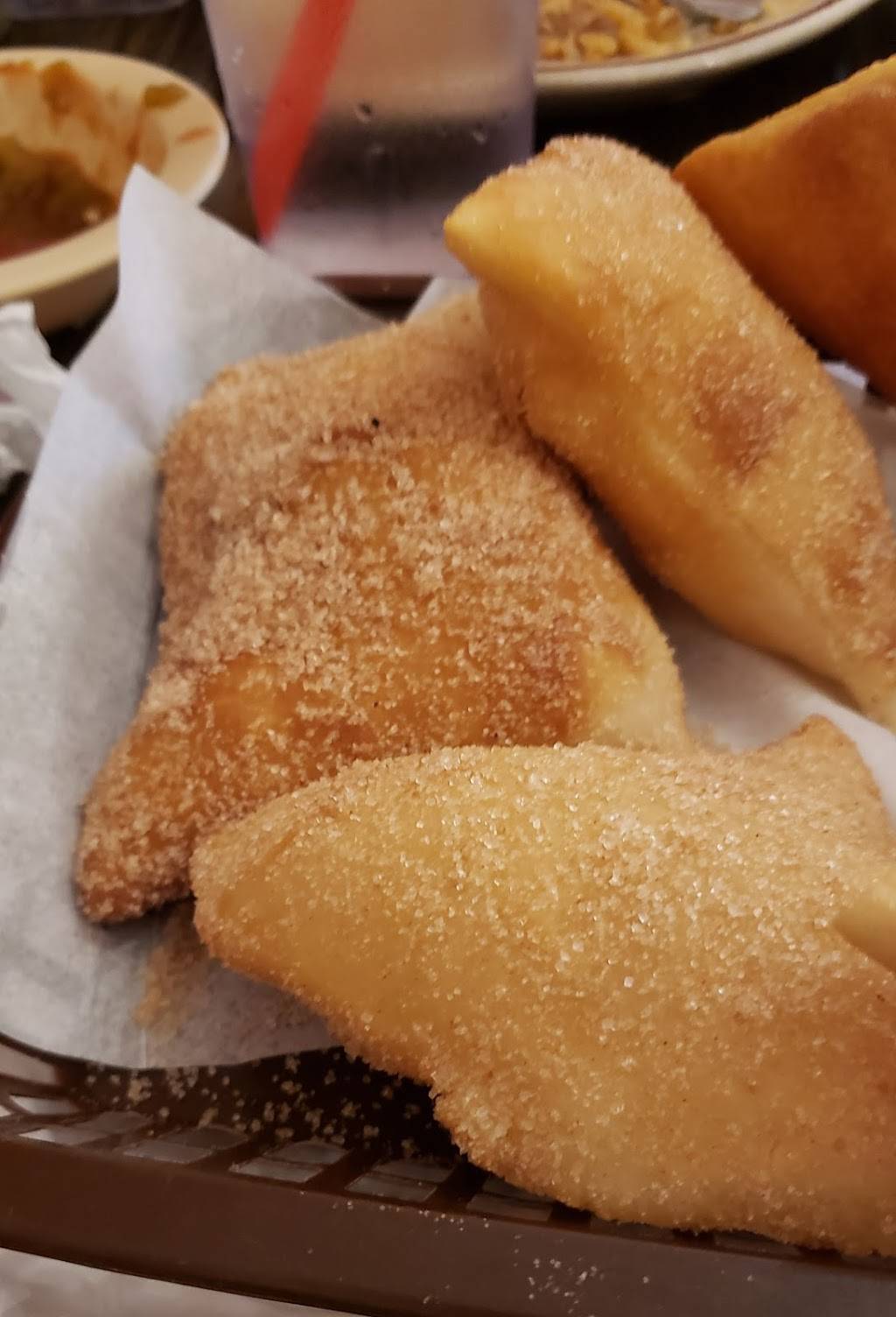 Avilas Mexican Food | restaurant | 6232 N Mesa St, El Paso, TX 79912, USA | 9155843621 OR +1 915-584-3621