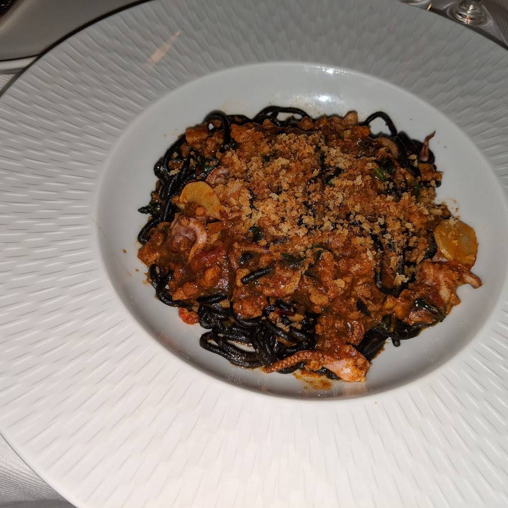 Omar at Vaucluse | restaurant | 100 E 63rd St, New York, NY 10065, USA | 6468692300 OR +1 646-869-2300