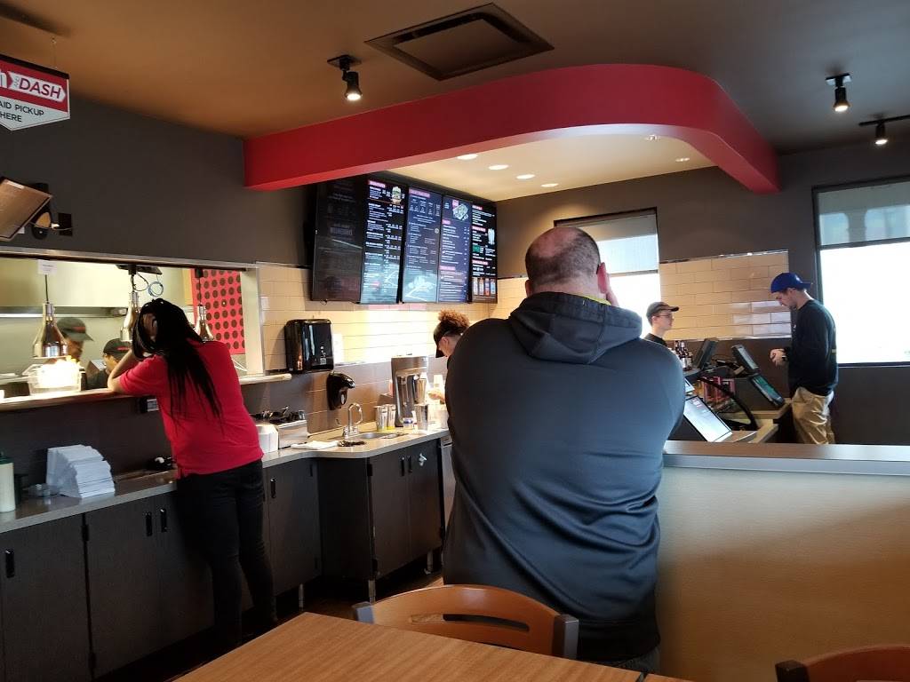 Smashburger | restaurant | 1590 Boston Post Rd, Milford, CT 06460, USA | 2039516630 OR +1 203-951-6630