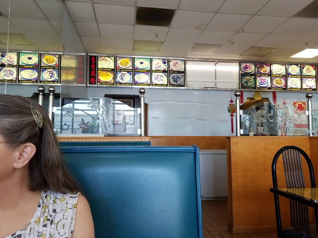 China Star | restaurant | 6264 Lewis St #106, Parkville, MO 64152, USA | 8165848885 OR +1 816-584-8885