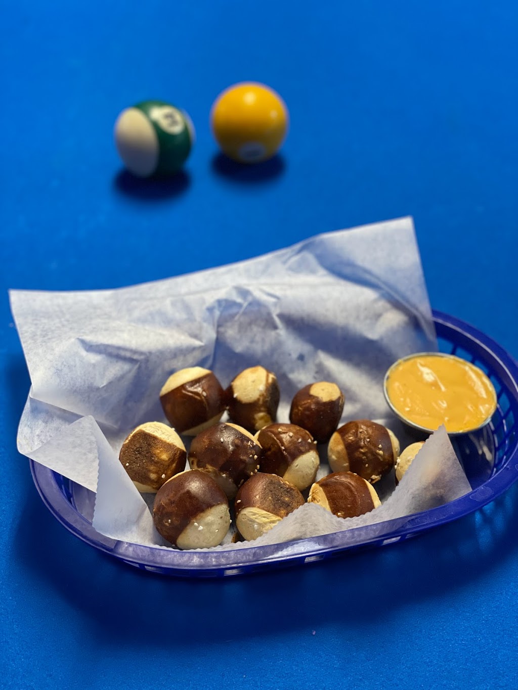 Game On | restaurant | 12001 Avalon Lake Dr Suite C, Orlando, FL 32828, USA | 4073992241 OR +1 407-399-2241