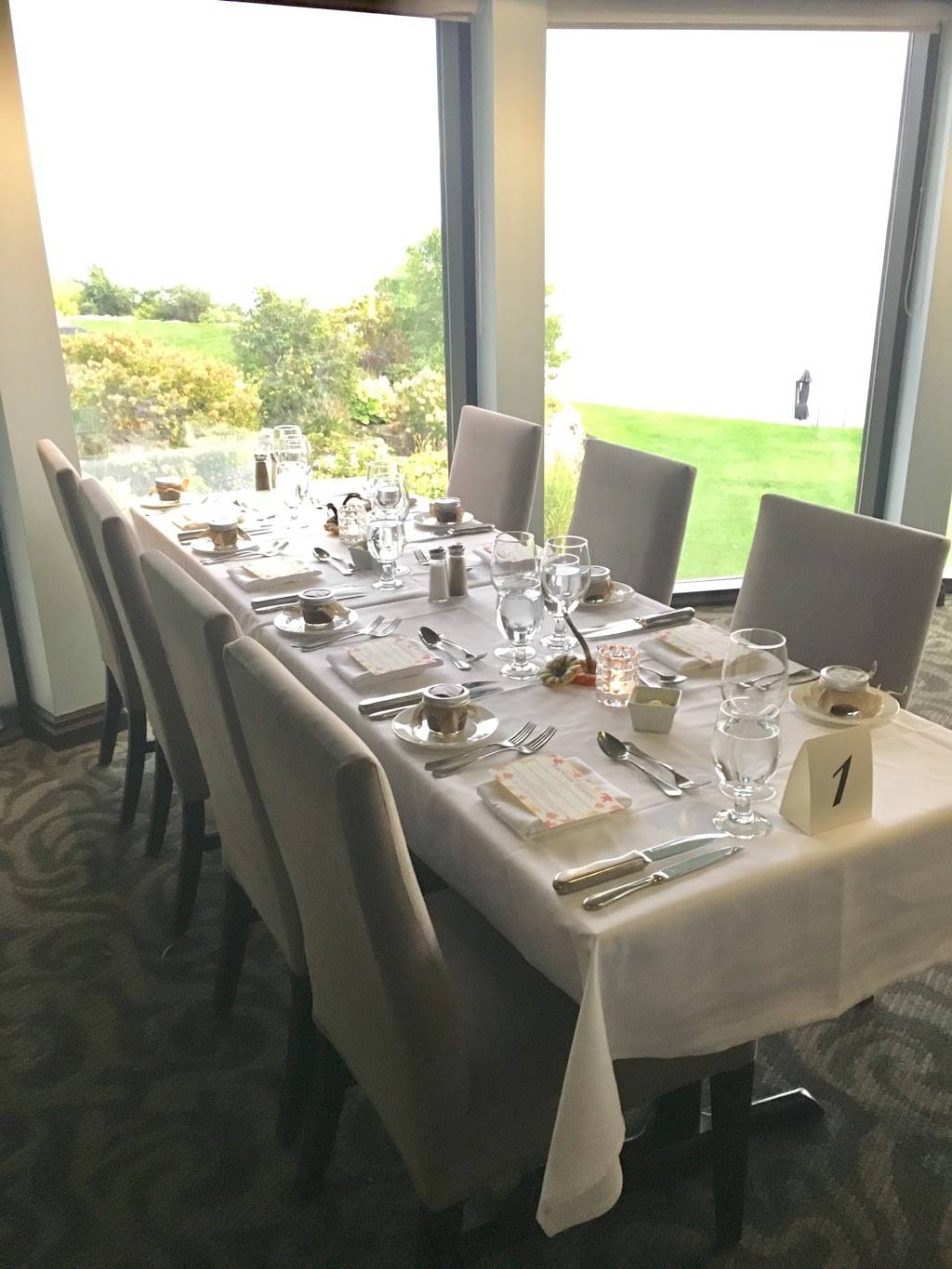 Davids Restaurant | restaurant | 168 New Lake Shore Rd, Port Dover, ON N0A 1N3, Canada | 5195830706 OR +1 519-583-0706