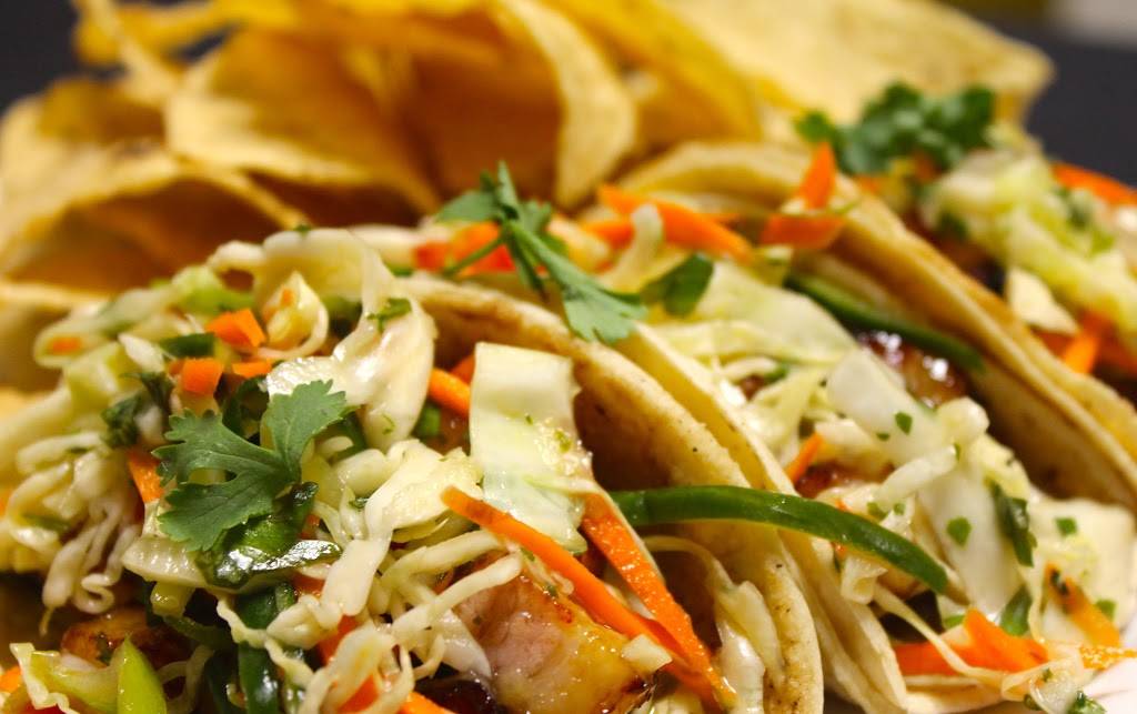 The Holiday Bar | restaurant | 801 5th St NW, Grand Rapids, MI 49504, USA | 6164569058 OR +1 616-456-9058